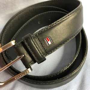 Tommy Hilfiger Black Leather men's belt sz 44/110